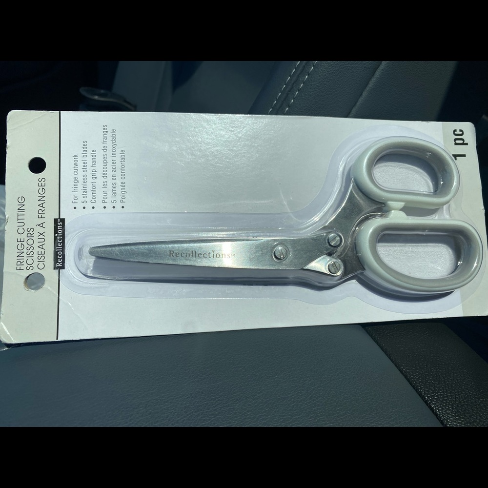 4 blade fringe scissors  NEW